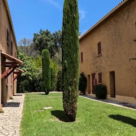 Apartamento For 7 People Saint-Raphaël