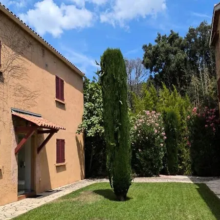 Apartamento For 7 People Saint-Raphaël